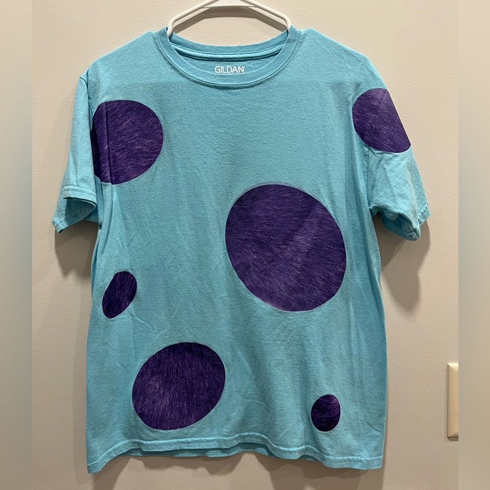 Light Blue T-Shirt With Purple Circles